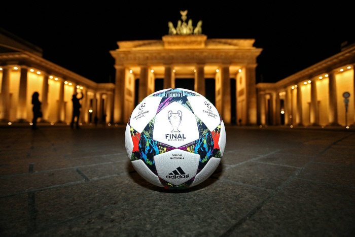FOOTBALL : Ballon officiel pour la Finale de la Ligue des Champions - 09/03/2015
